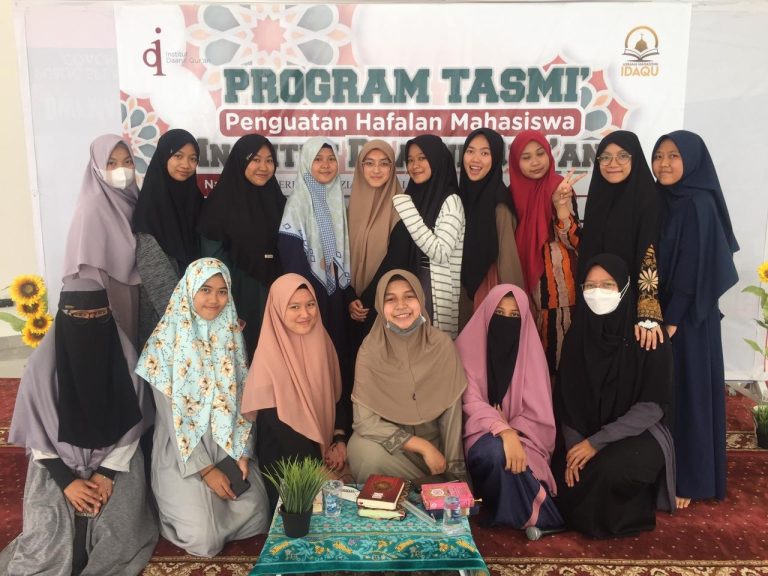 Mahasiswi Prodi IAT Fakultas Ushuluddin Mengikuti Program Tasmi’ Al-Quran Bil Ghoib