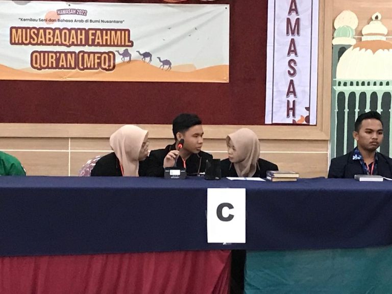Mahasiswa IAT Fakultas Ushuluddin Idaqu Mengikuti Lomba Musabaqoh Fahmil Quran Pada Event HAMASAH 2022 di UIN Jakarta
