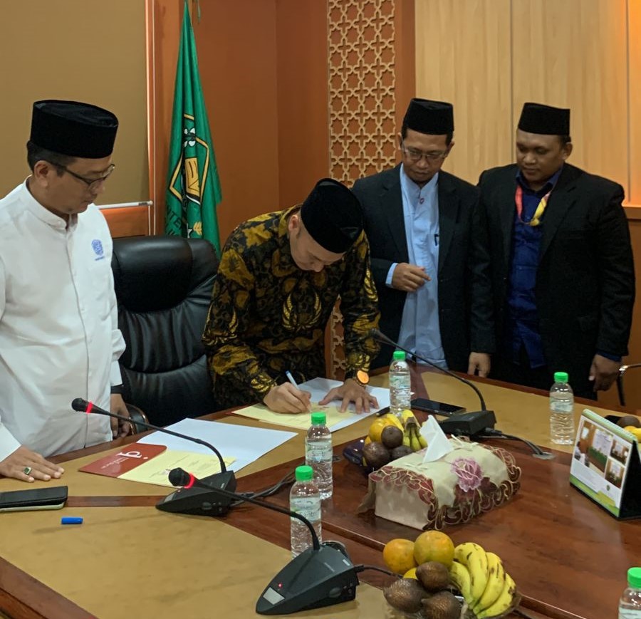 Penandatangan MoA Fakultas Ushuluddin dengan LPMQ Baitul Quran