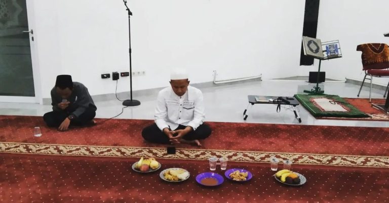 Menyambut Milad IDAQU ke 2 Fakultas Ushuluddin Mengikuti Khataman Al-Quran